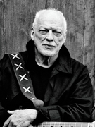 Náhledový obrázek k článku GLOSA: Gilmour vydá sólovku na Watersovy narozeniny. První singl zní jako pozdní Pink Floyd