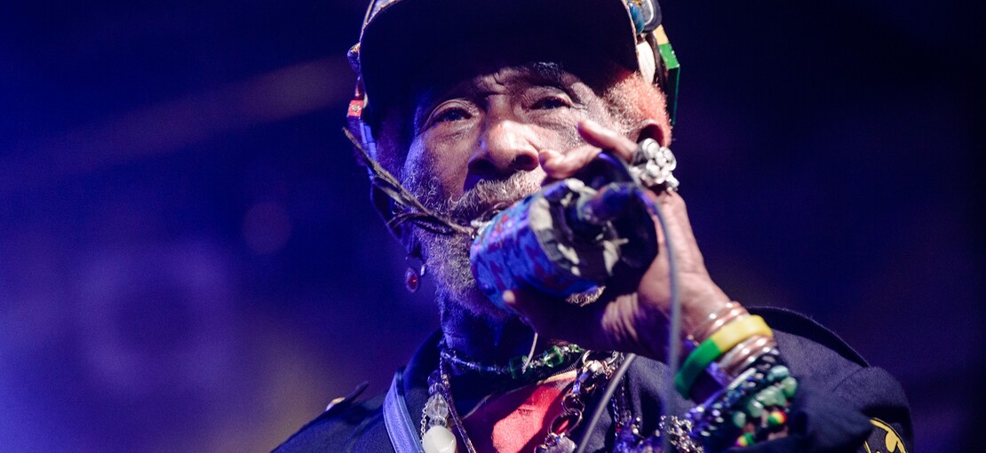 Obrázek k článku Zemřel Lee „Scratch“ Perry (85). Průkopník dubu, remixů i spolupracovník The Clash