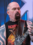 Náhledový obrázek k článku NAŽIVO: Kytarista Slayer nechal na Rock for People i sólově pršet krev