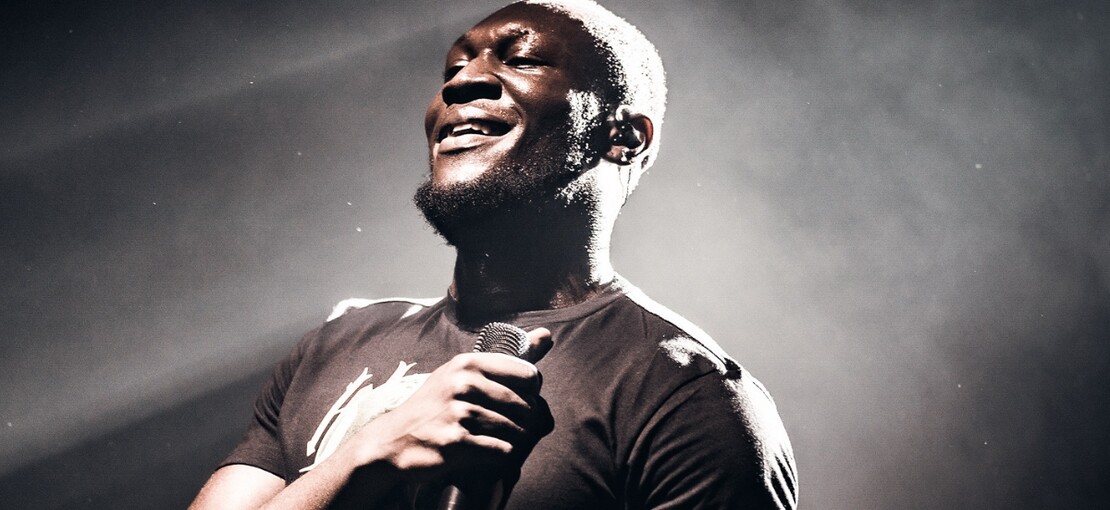 Obrázek k článku VIDEO: Král britského rapu Stormzy angažoval Usaina Bolta i José Mourinha