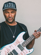 Náhledový obrázek k článku Tom Morello v armádě lásky bojuje i v Srbsku, kde právě začíná festival Exit