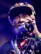 Náhledový obrázek k článku Zemřel Lee „Scratch“ Perry (85). Průkopník dubu, remixů i spolupracovník The Clash