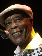 Náhledový obrázek k článku NAŽIVO: V Praze se s fanoušky rozloučil Buddy Guy, král blues a kníže vopičáren