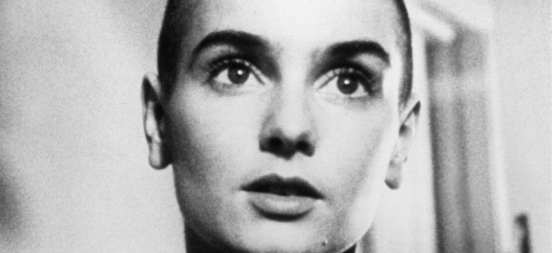 Obrázek k článku Všechny barvy výjimečného hlasu. Připomeňte si zásadní písně Sinéad O’Connor